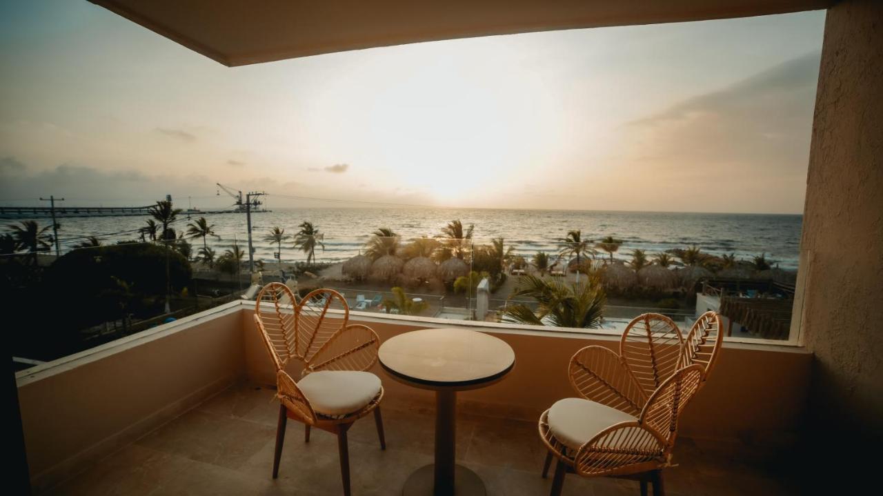 Loa Tolu By Bernalo Hotels Extérieur photo